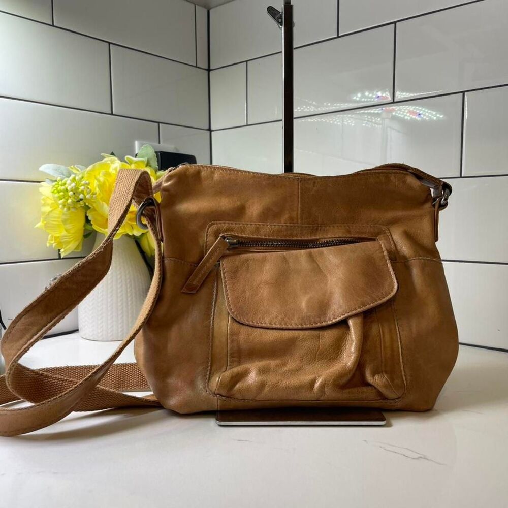 Varese Women's Tan and Brown Bag